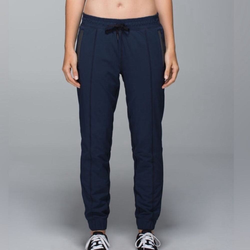 Lululemon Track To Reality Pants Size 6